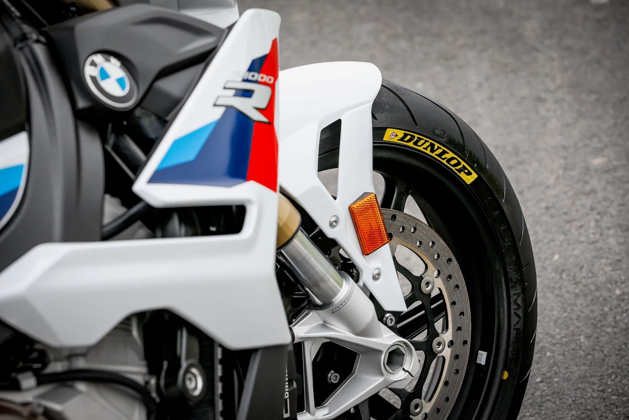 Dunlop Sportsmart Mk3 Tire - 200/55zr17 Rear