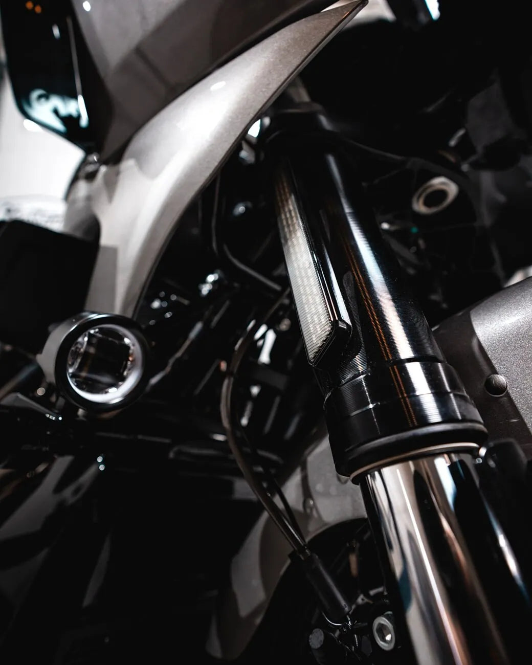 Custom Dynamics Led Forgaffel Lightz