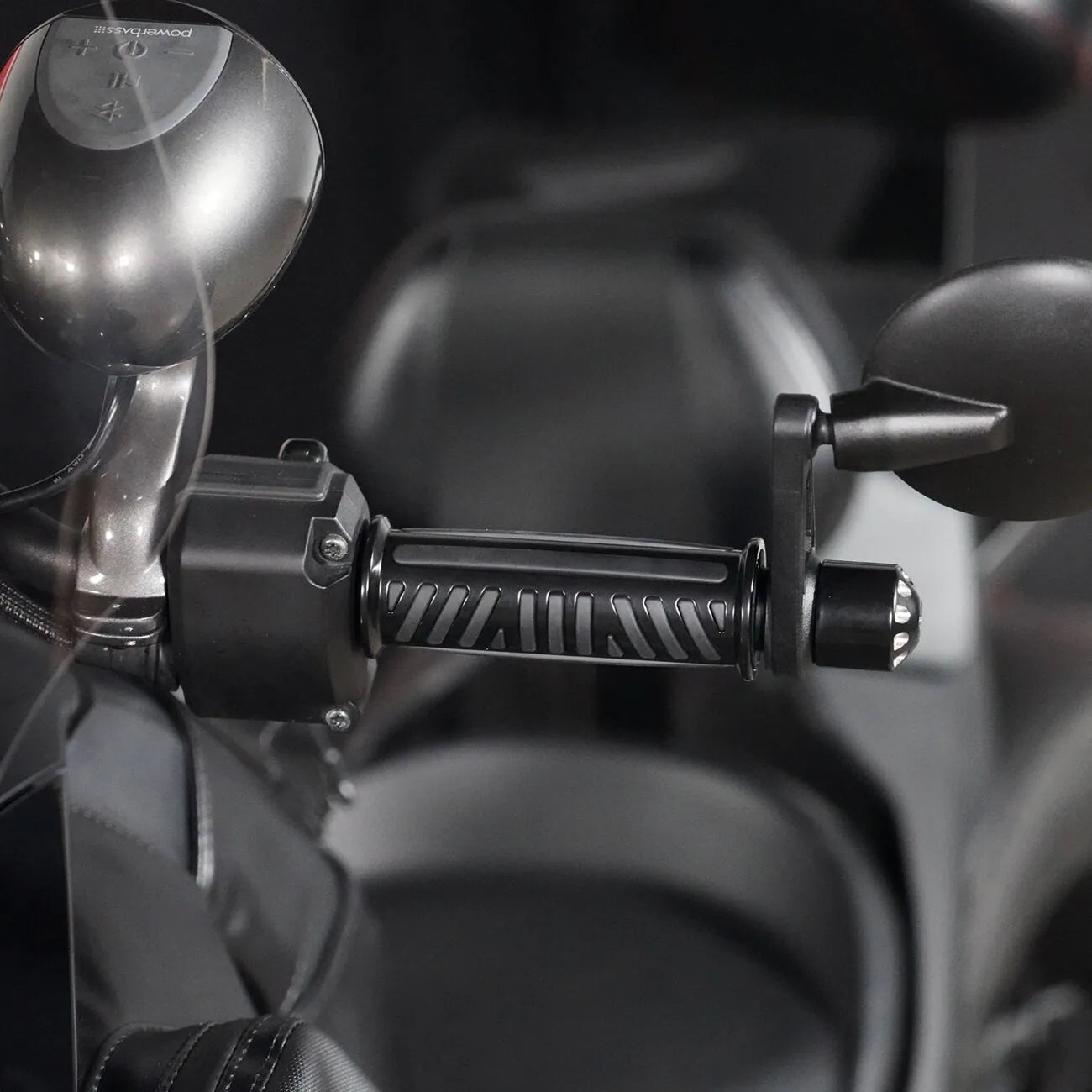 Vis Krom Combat Grips - 7/8" Styr