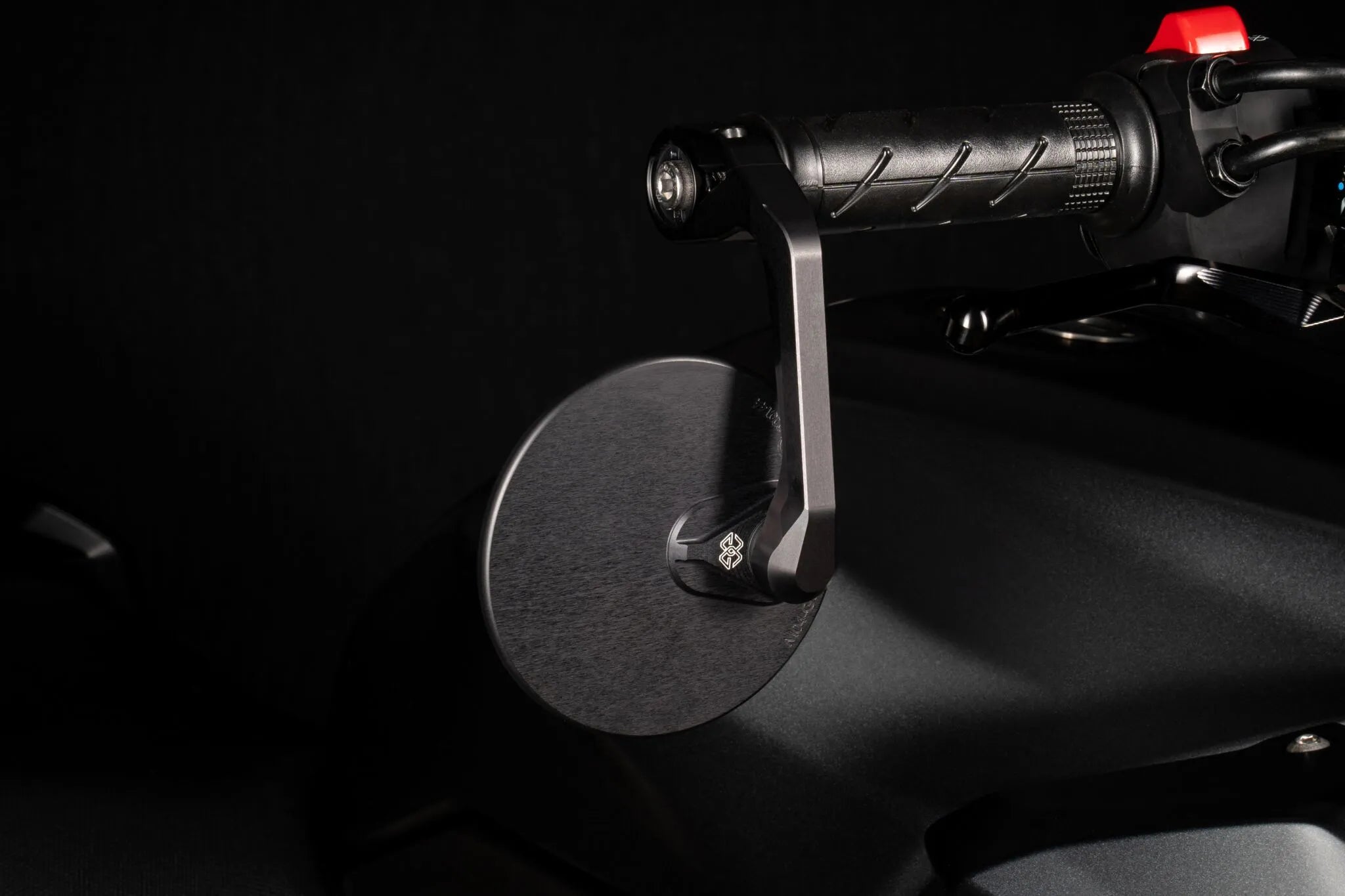 Gilles Tooling Moon Barend Spejl Rundt M12