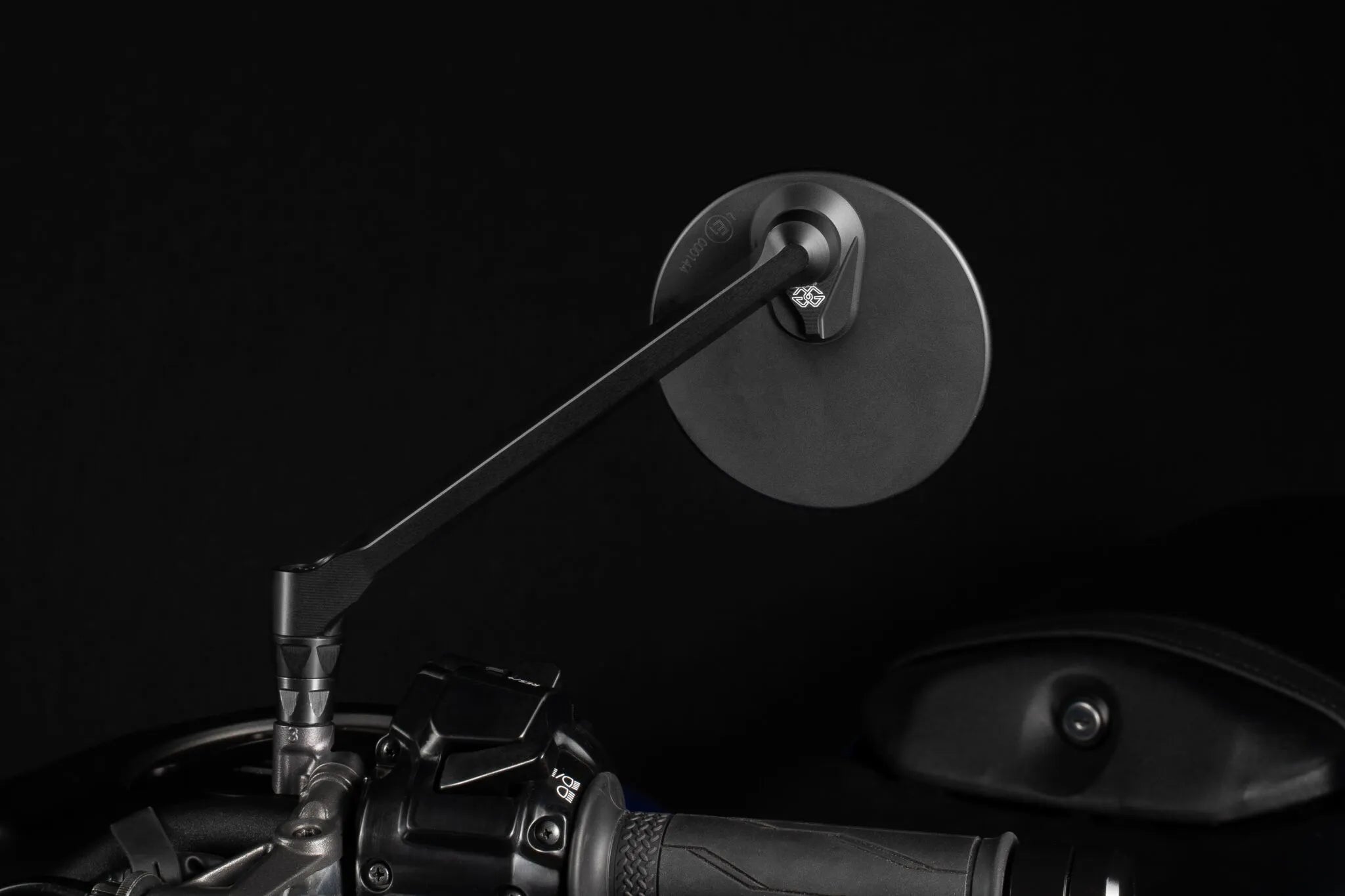 Gilles Tooling Moon Mirror M10