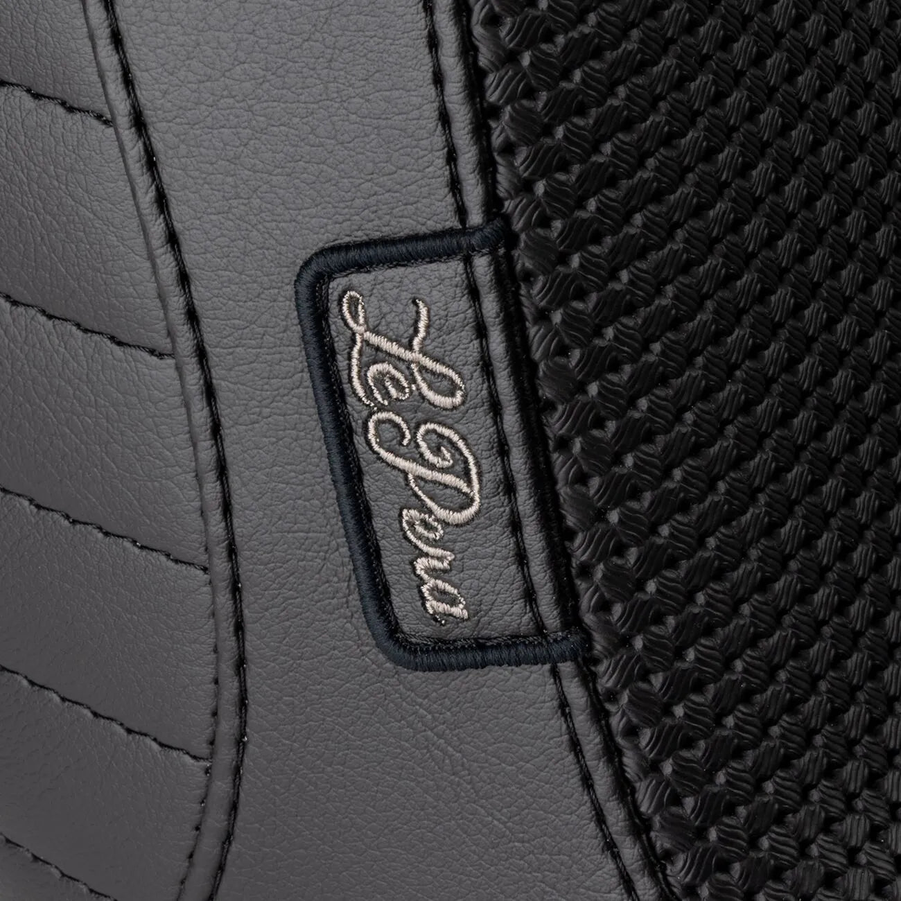 Le Pera Tailwhip Up Forsæde