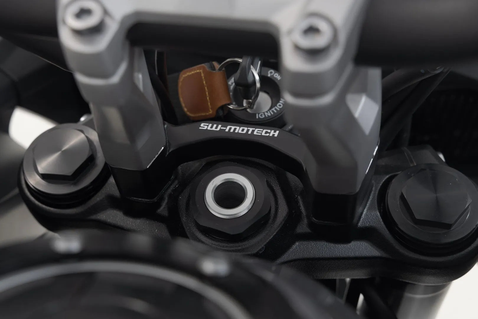 Sw-motech 30mm Styrforhøjer