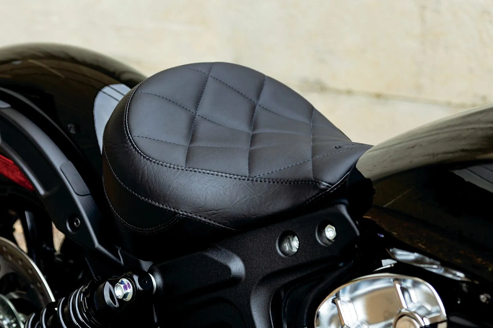 Mustang Solo Touring Seat - Forbedret komfort