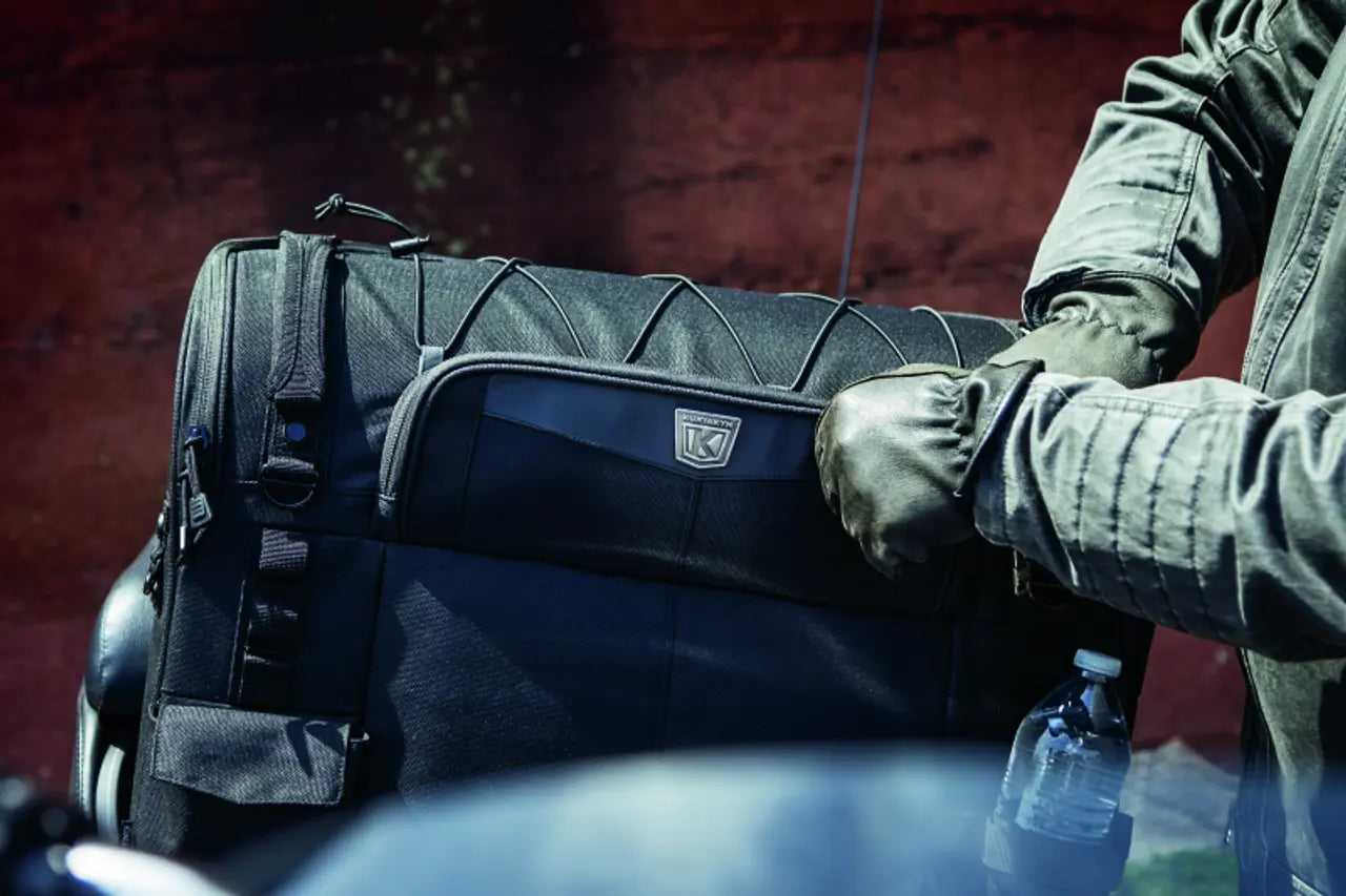 Kuryakyn Momentum Wanderer sædetaske